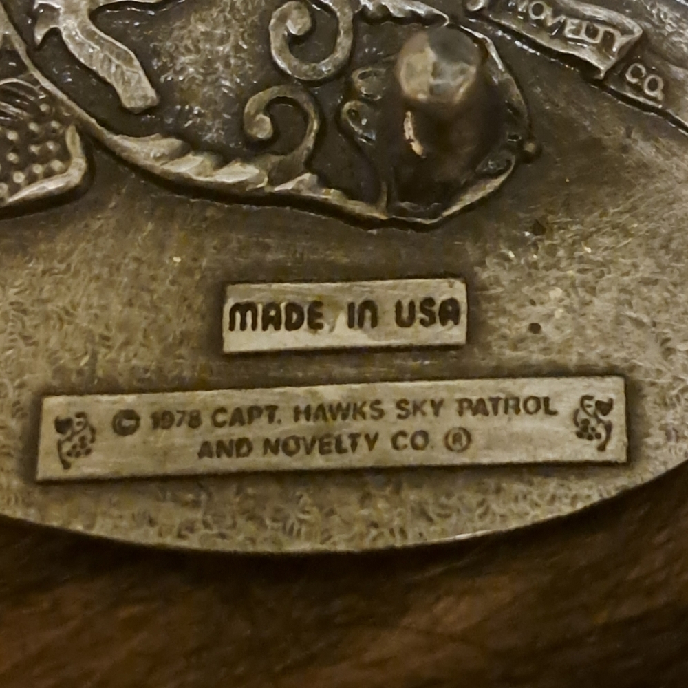 Capt.‎ Hawks Sky Patrol Novelty Company Vintage Belt Buckle 1978 - Picture 2 of 8